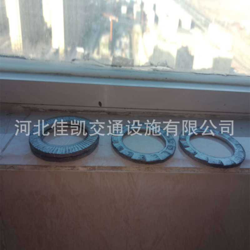 ɄӉ|Ȧ